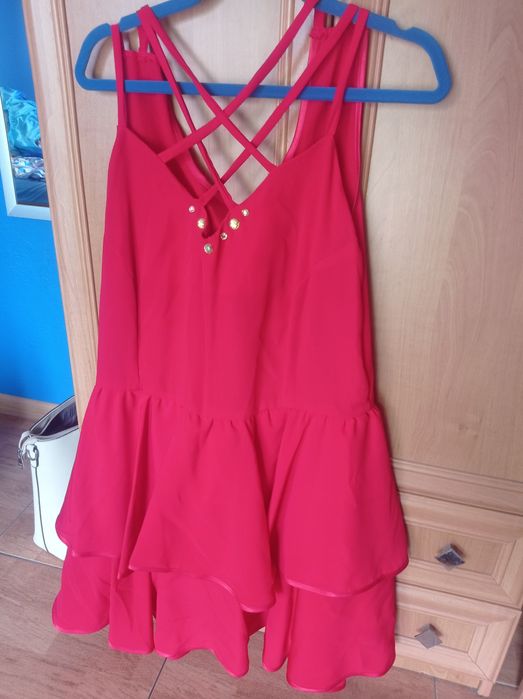 Czerwona sukienka L