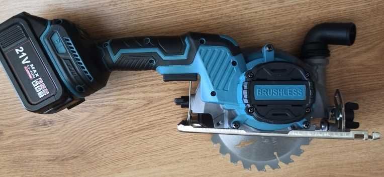 Piła tarczowa 6" / 150mm/ 2 aku 3Ah