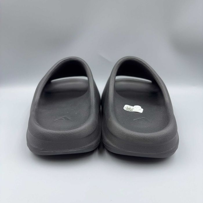 Yeezy_Slide_onyx_Czarny 38