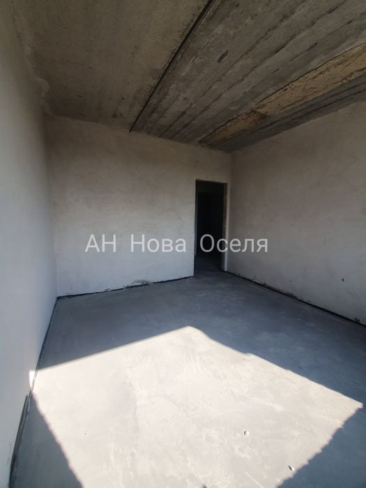 Квартира у новобудові з гарним краєвидом