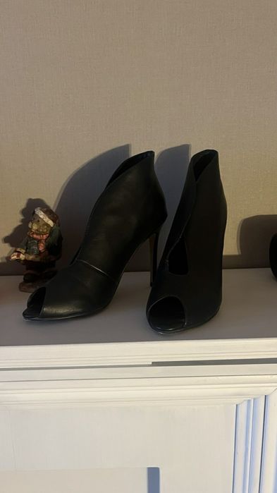 Туфлі шкіряні 38,5