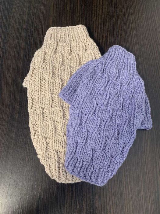 Hand knit Вʼязаний одяг собак. Светри, жилетки, комбези,плаття.
