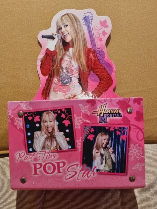 Organizer HANNAH MONTANA pudełko stojak kredki długopis mazak pojemnik