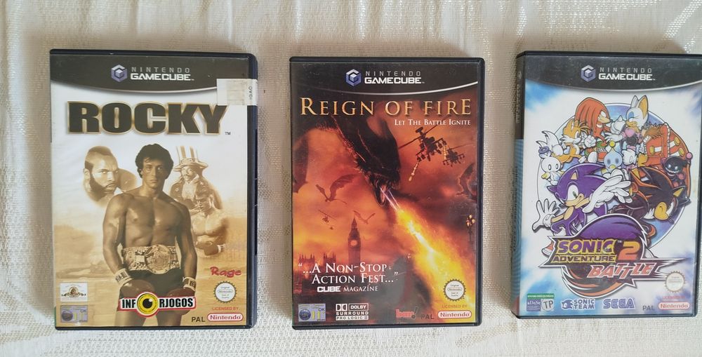 Coleção de Jogos Nintendo GameCube +  Wii — 2 consolas, 43 jogos, 6 comandos