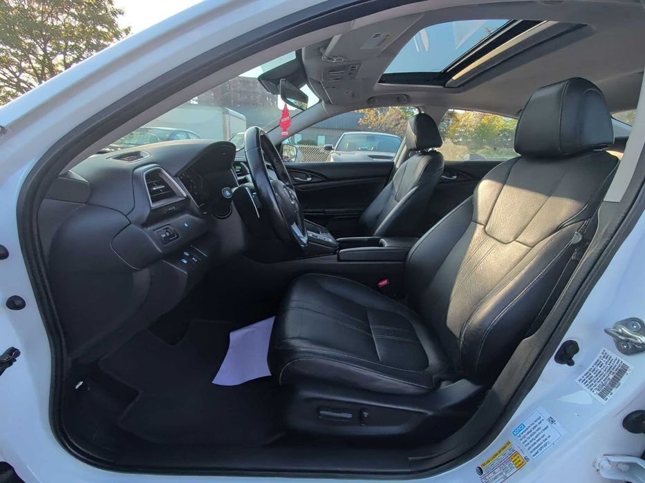 Honda Insight Touring      2019