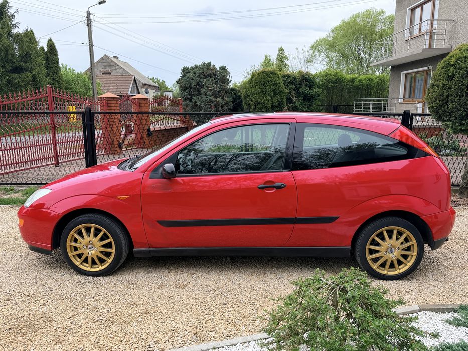 Ford focus mk1 1.4 75 km