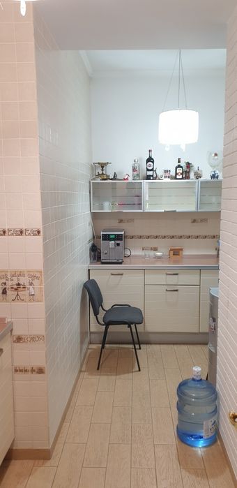 Продаж офісу в центрі 115м2 вул.І.Франка 14. Гарантовано 2 паркомісця