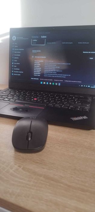 Lenovo ThinkPad E14 Gen 2, i5-1135G7, 16GB RAM, SSD 256GB, ecrã Full HD.