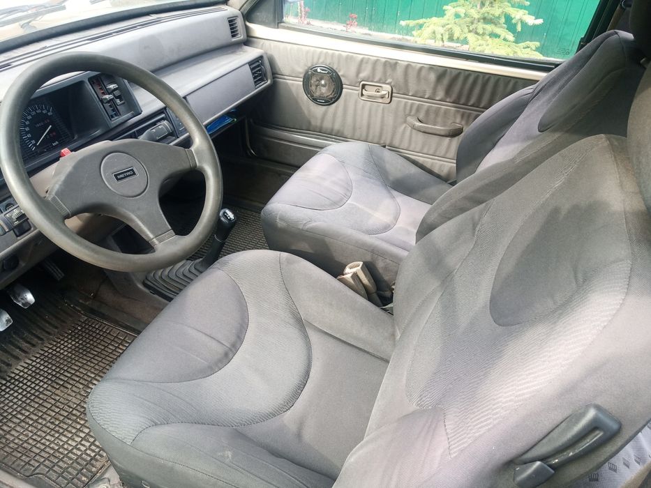 Продам пневмо-підвіска на машину Austin Metro(Rover)89р.