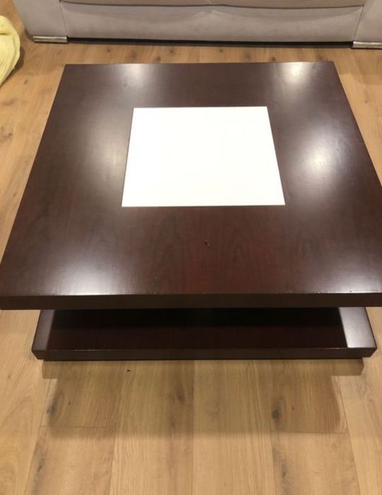 Mesa de centro em cerejeira e lacado