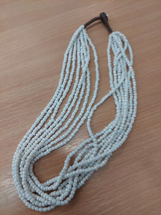 Korale naszyjnik efektowny