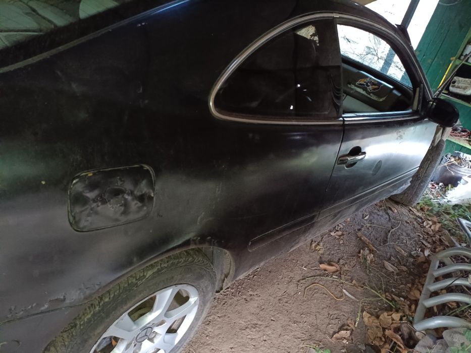 Продам Мерседес clk 200 под восстановление или разборку