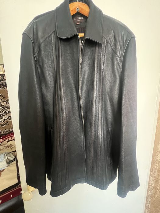 Шкіряна куртка Б/У але у використані не була