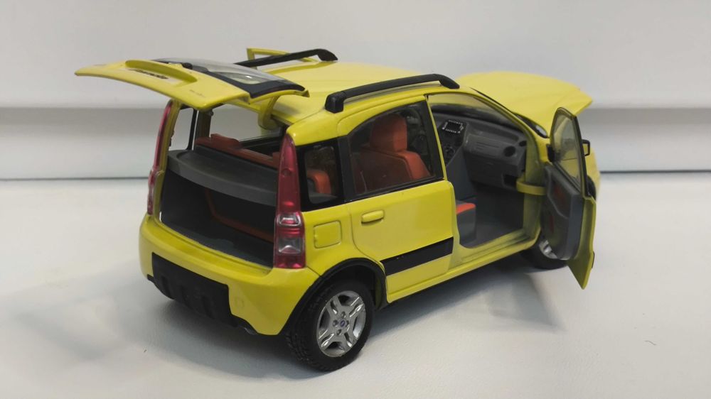 Модель, машинка Fiat Panda 1.24 Hongwell (Cararama): 2 500 грн