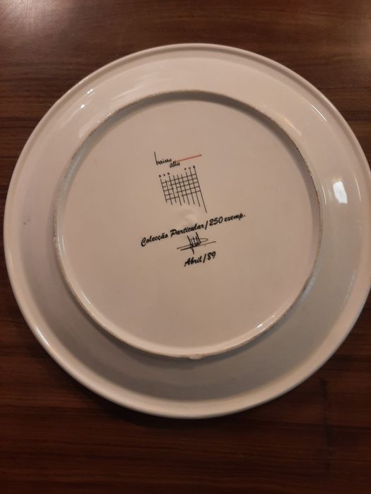 Prato em Cerâmica 250 exemplares 1989