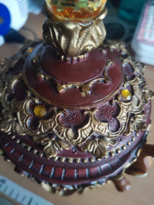 Продам декоративну штукатулку