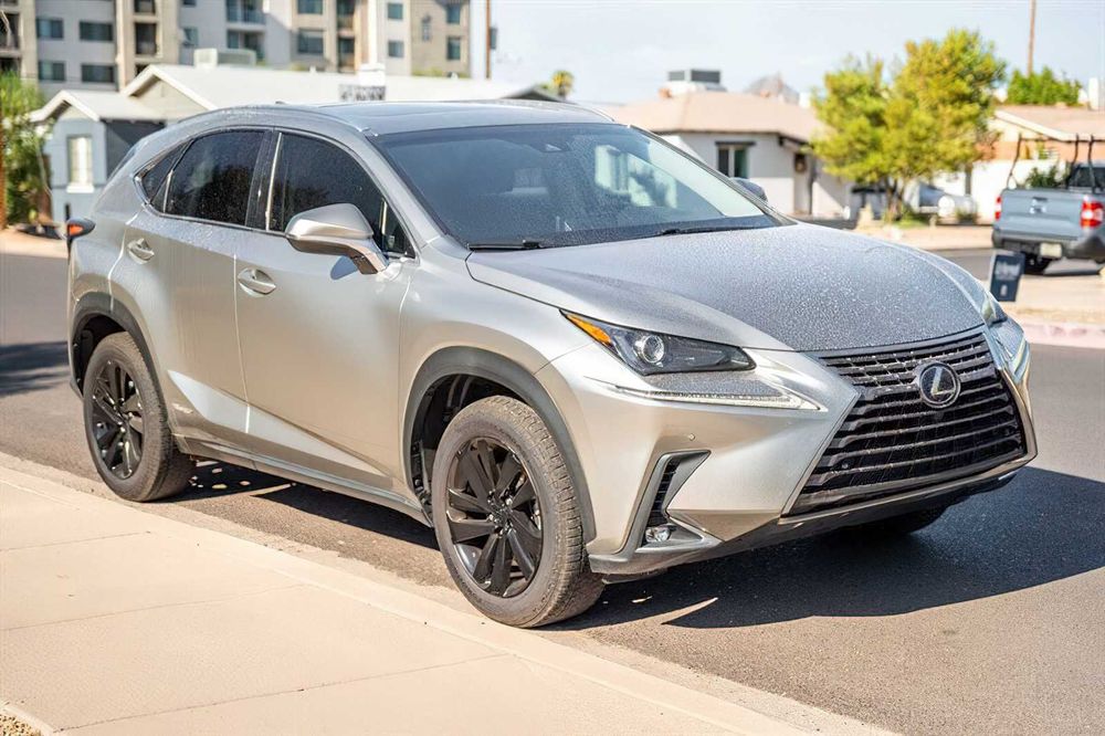 Lexus NX 300h      2019