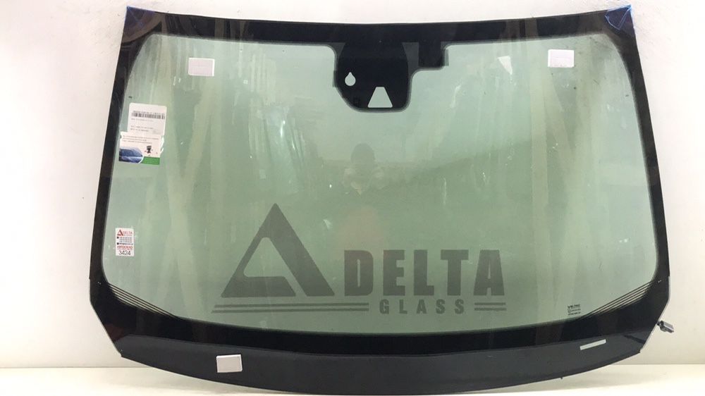 Jeep Cherokee KL (2018)- лобове скло з камерою і обігрівом