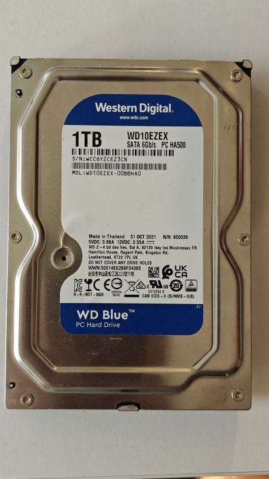 Продаю старые компьютерные комплектующие