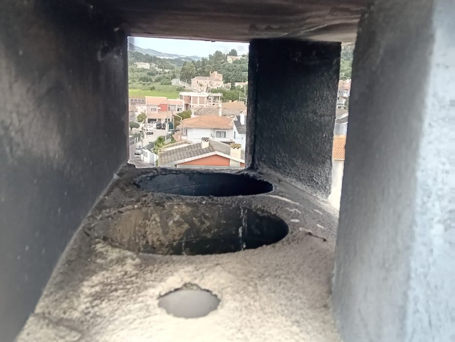 Limpa chamines. Limpeza de chamines.