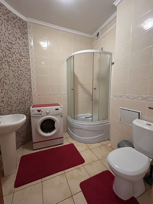 Квартира-студія подобово