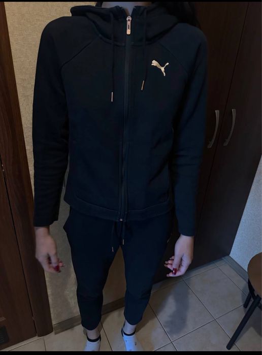 Продам спортивный костюм Puma