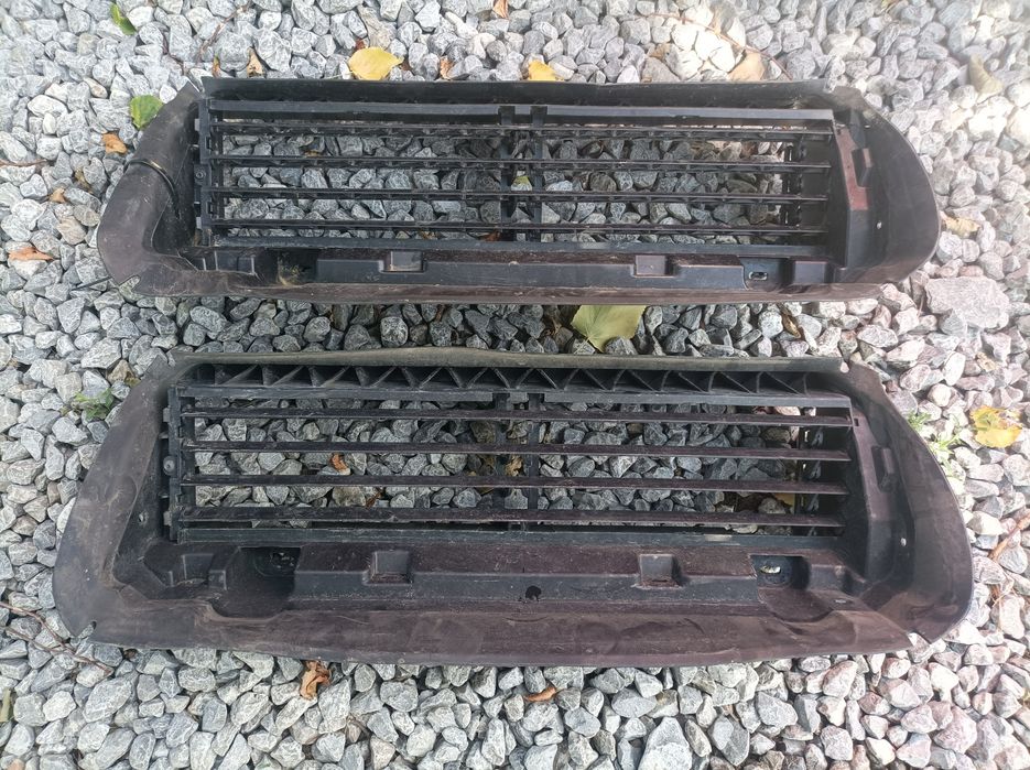 Wlot powietrza kierownica powietrza żaluzja dacia duster 2 ii