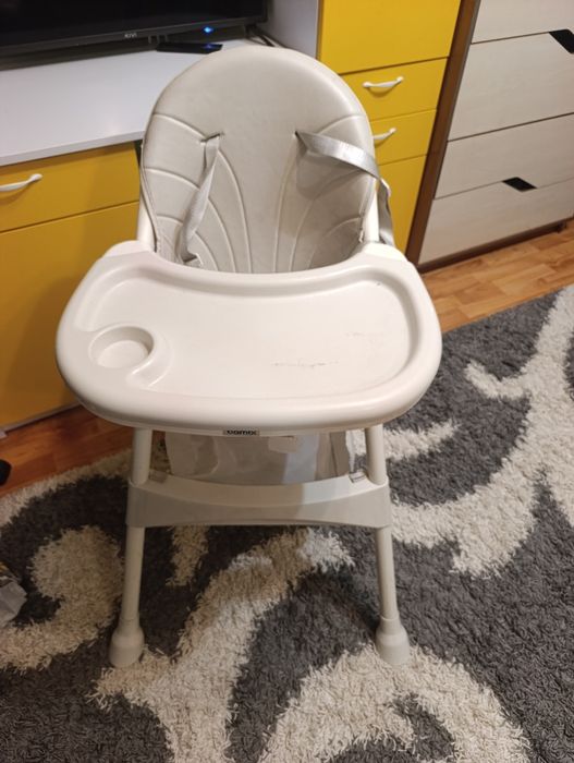 Стільчик для годування
