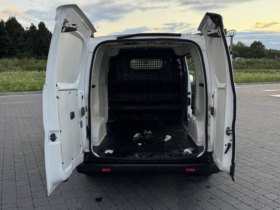 Nissan e-NV200 — Eлектрофургон ElectroCar Електро Авто