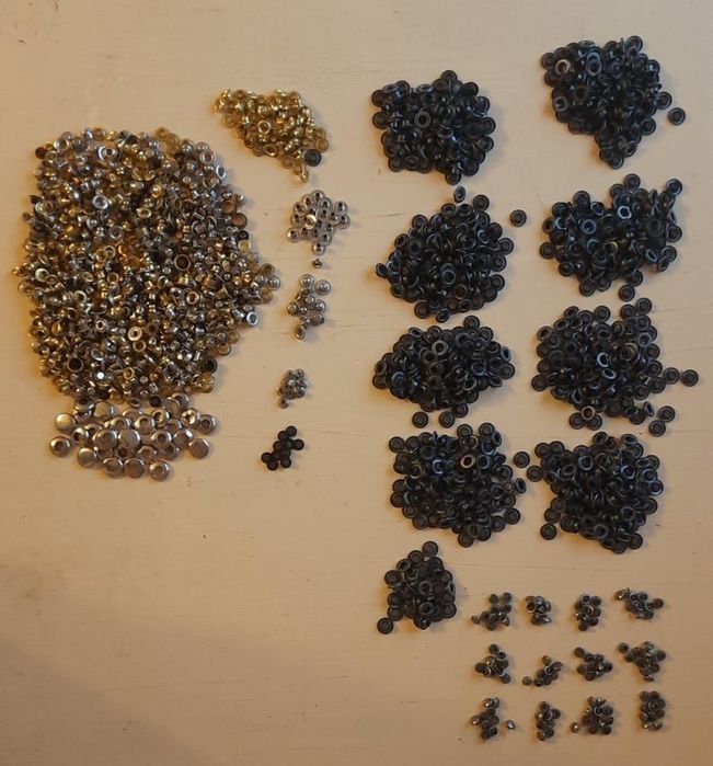 Заклепки одежные .