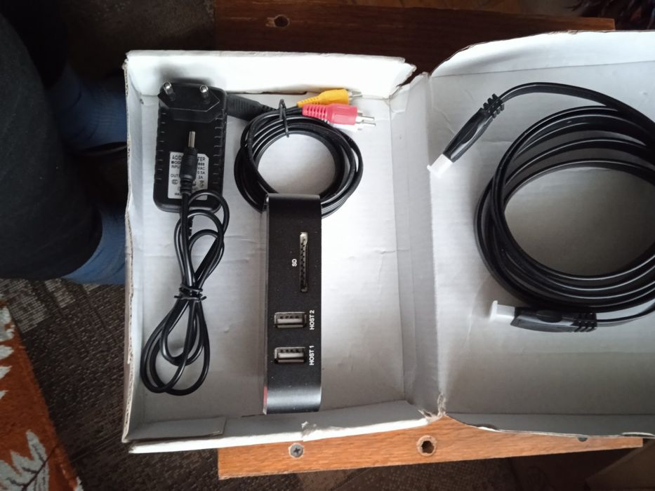 Android TV інтернет приставка до телевізора HDMI