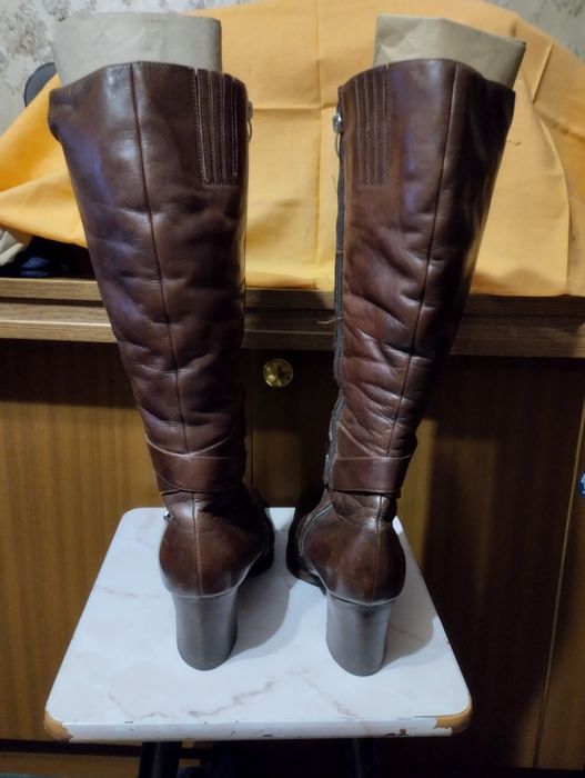 Взуття для жінок