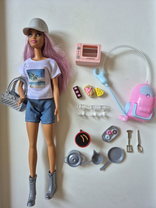 Лот іграшок для Барбі