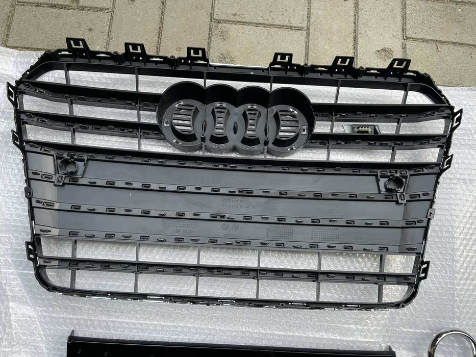 Решітка радіатора Audi A5 8T (12-16) тюнинг решетка стиль S5