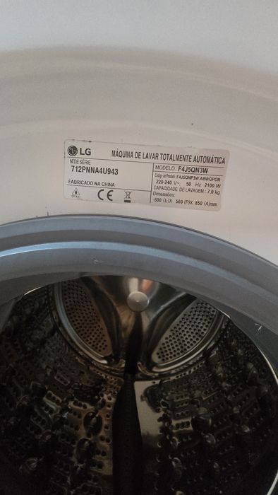 Máquina de lavar roupa LG de 7kg