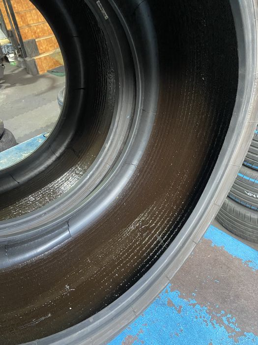 Pneus 275 / 35 R 19 Michelin