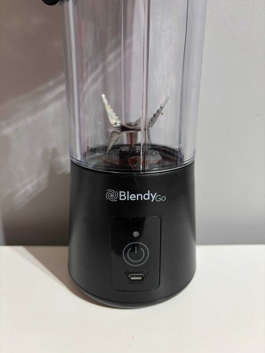 Bezprzewodowy blender kielichowy BlendyGo