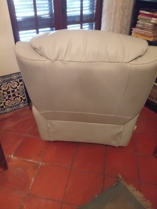 Maple Relax Chateau d'Ax em pele (como novo)