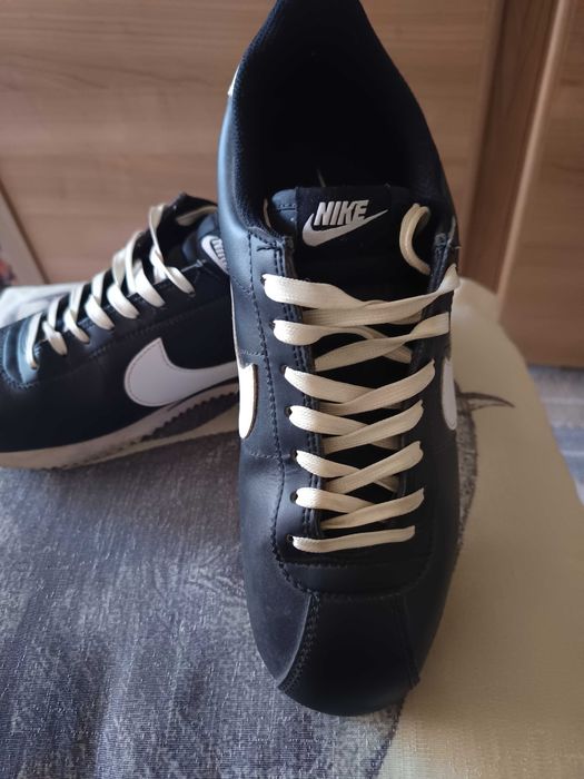 Tênis Nike cortez