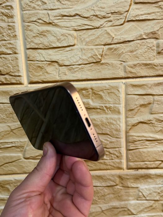 IPhone 16 Pro Max 512gb Dessert Titanium / айфон 16 про Макс золотий