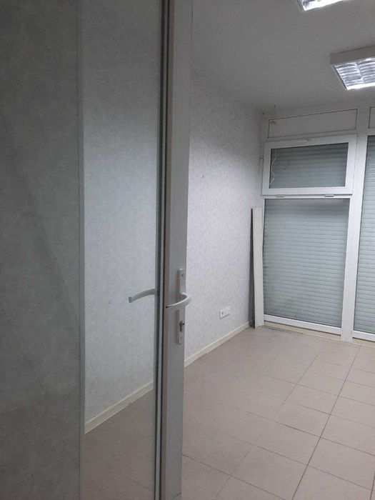 Продаю приміщення на Леваневського