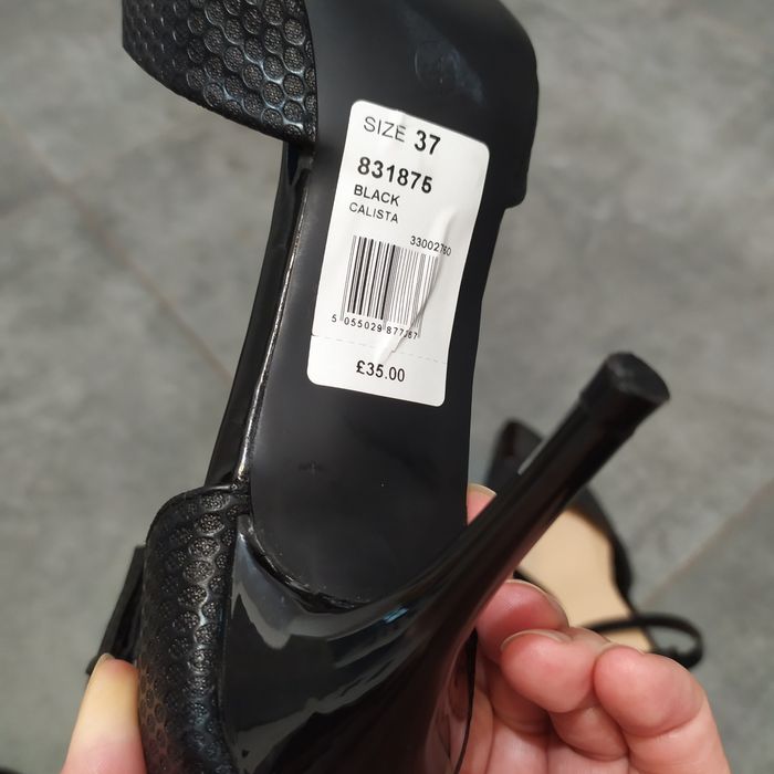 Nowe czarne buty na obcasie Wallis r. 37