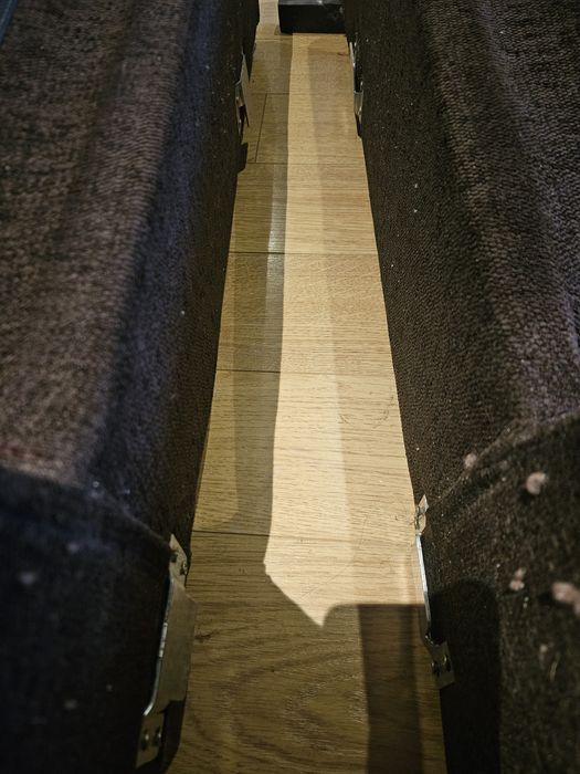 Sofá 3 lugares castanho