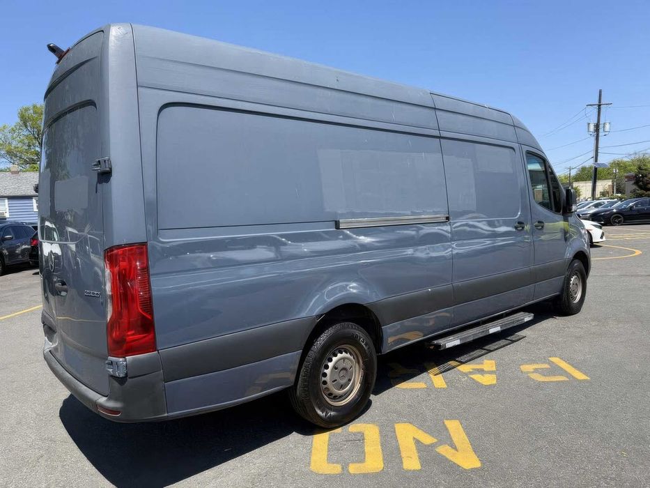 Mercedes-Benz Sprinter      2019