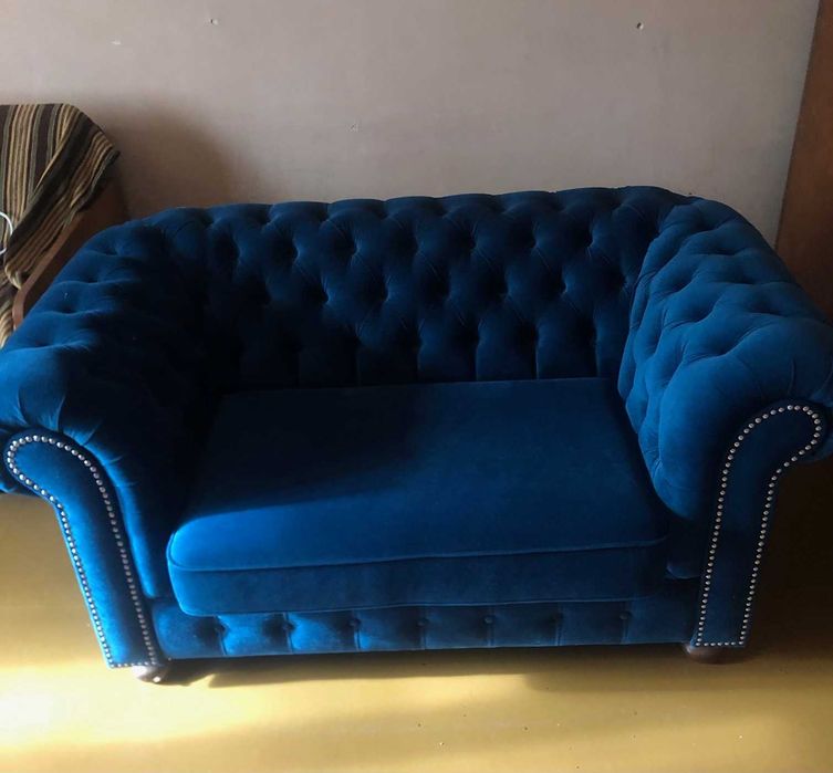Luksusowa Sofa Chesterfield 2-osobowa, Welur Agata Meble