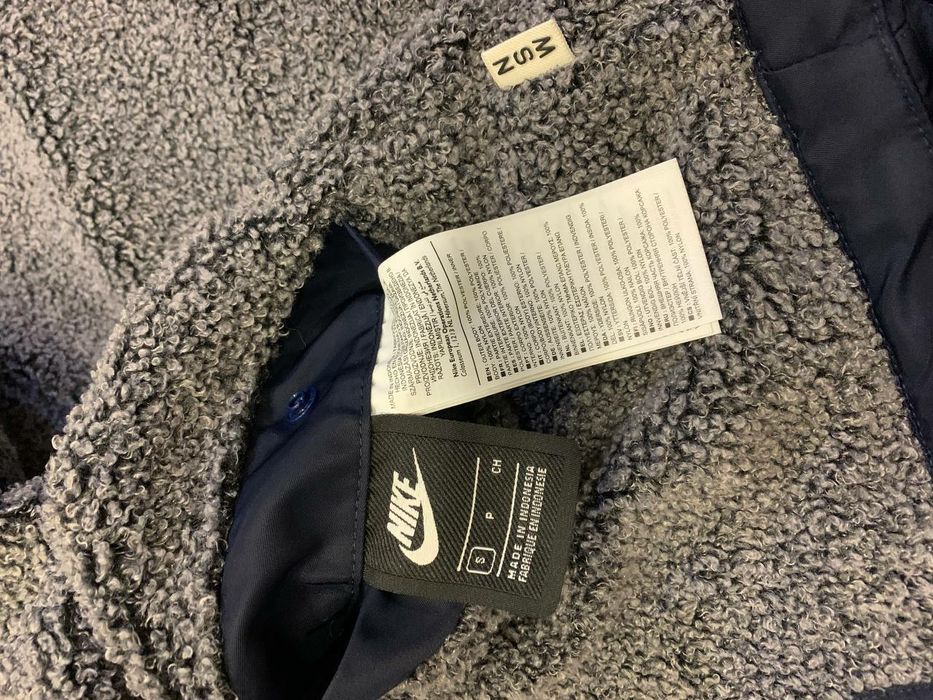 Двостороння куртка Nike nsw