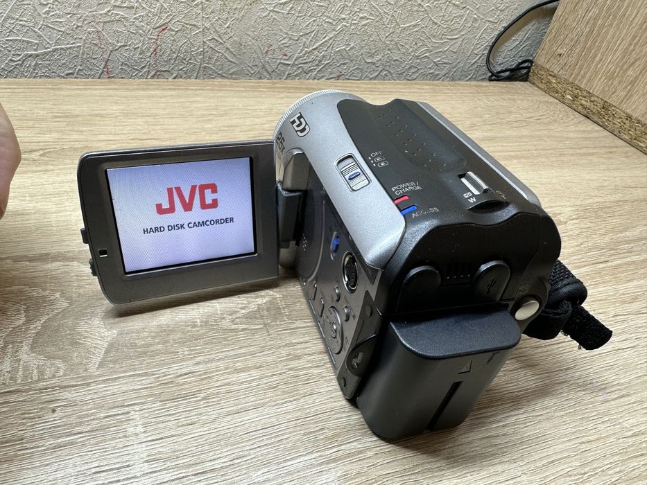 Продам видеокамеру JVC GZ-MG20E - HDD 20 Gb