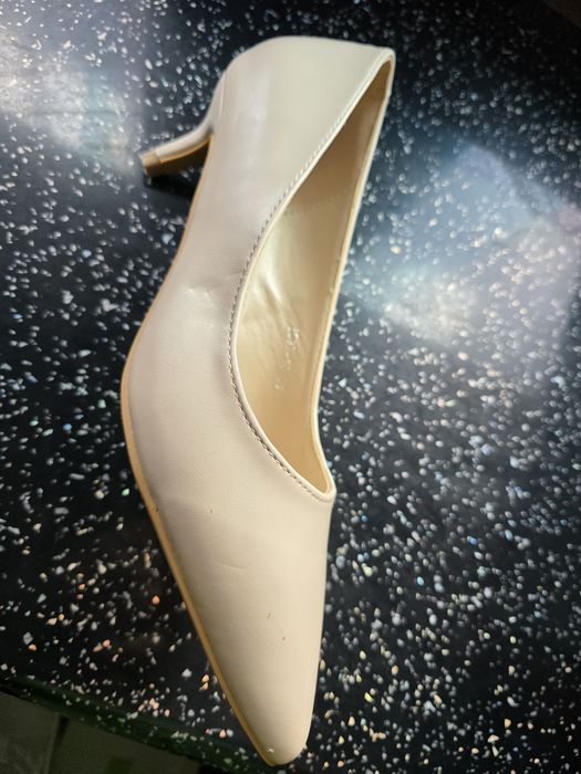 Buty na małym obcasie