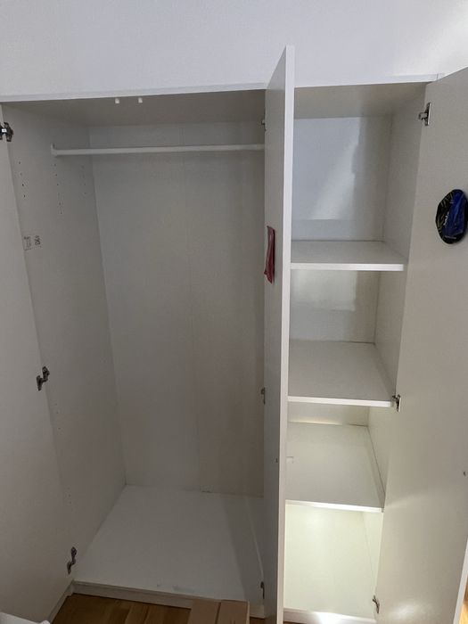 Sprzedam szafę trzydrzwiową Kleppstad