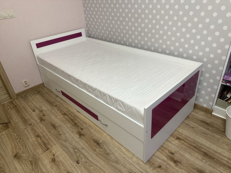 Łóżko 200x90 z szufladami